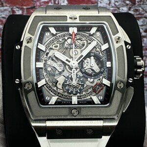 Hublot Spirit of Big Bang Titanium 42mm - Full Set + 2 OEM Straps 641.NX.0173.LR